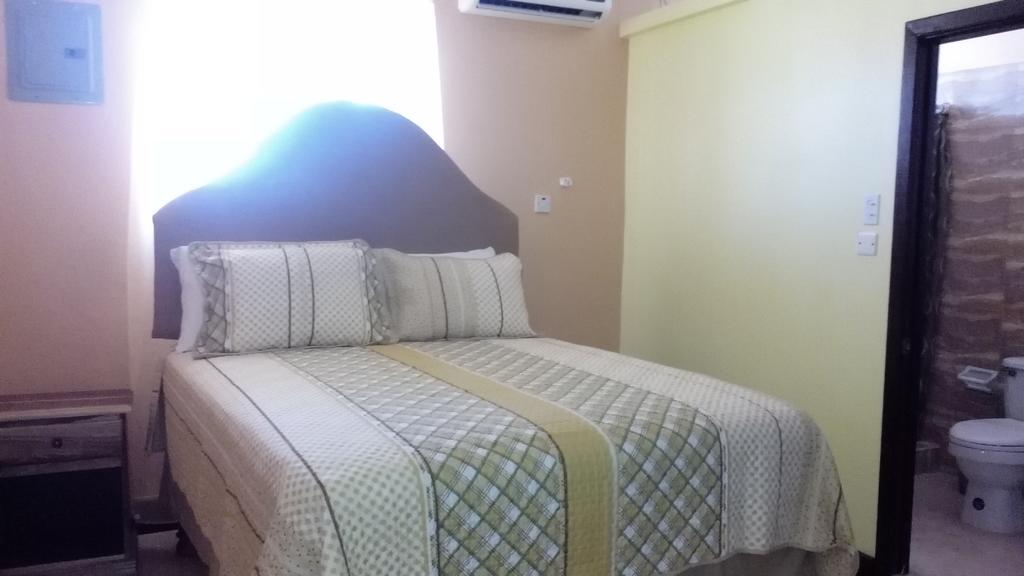 Hotel Tropik Leadonna Montego Bay Exterior foto