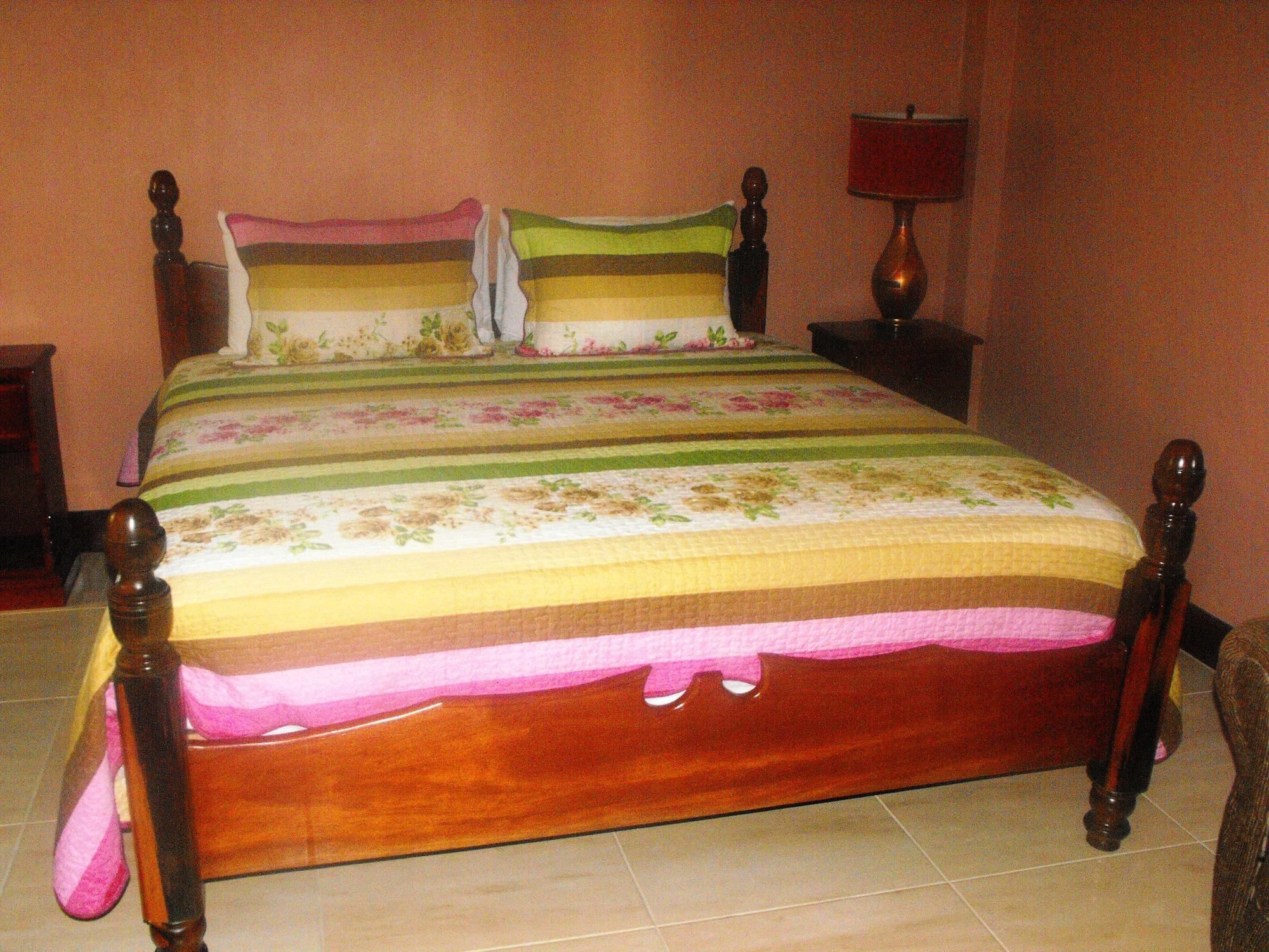 Hotel Tropik Leadonna Montego Bay Exterior foto