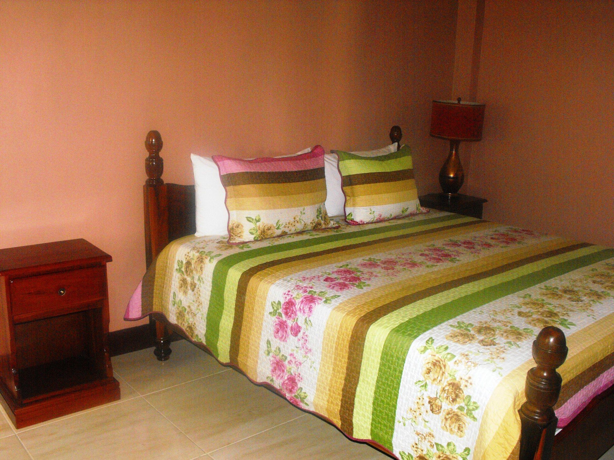 Hotel Tropik Leadonna Montego Bay Exterior foto